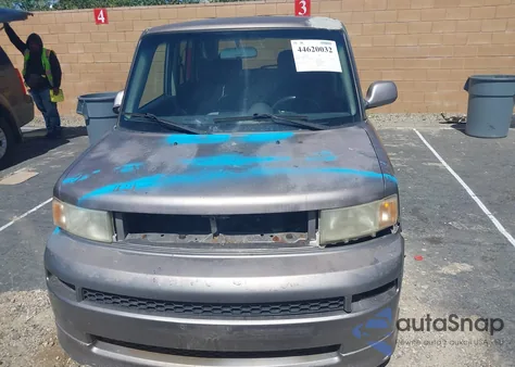 2005 Scion Xb from USA, damaged, VIN JTLKT324850212416